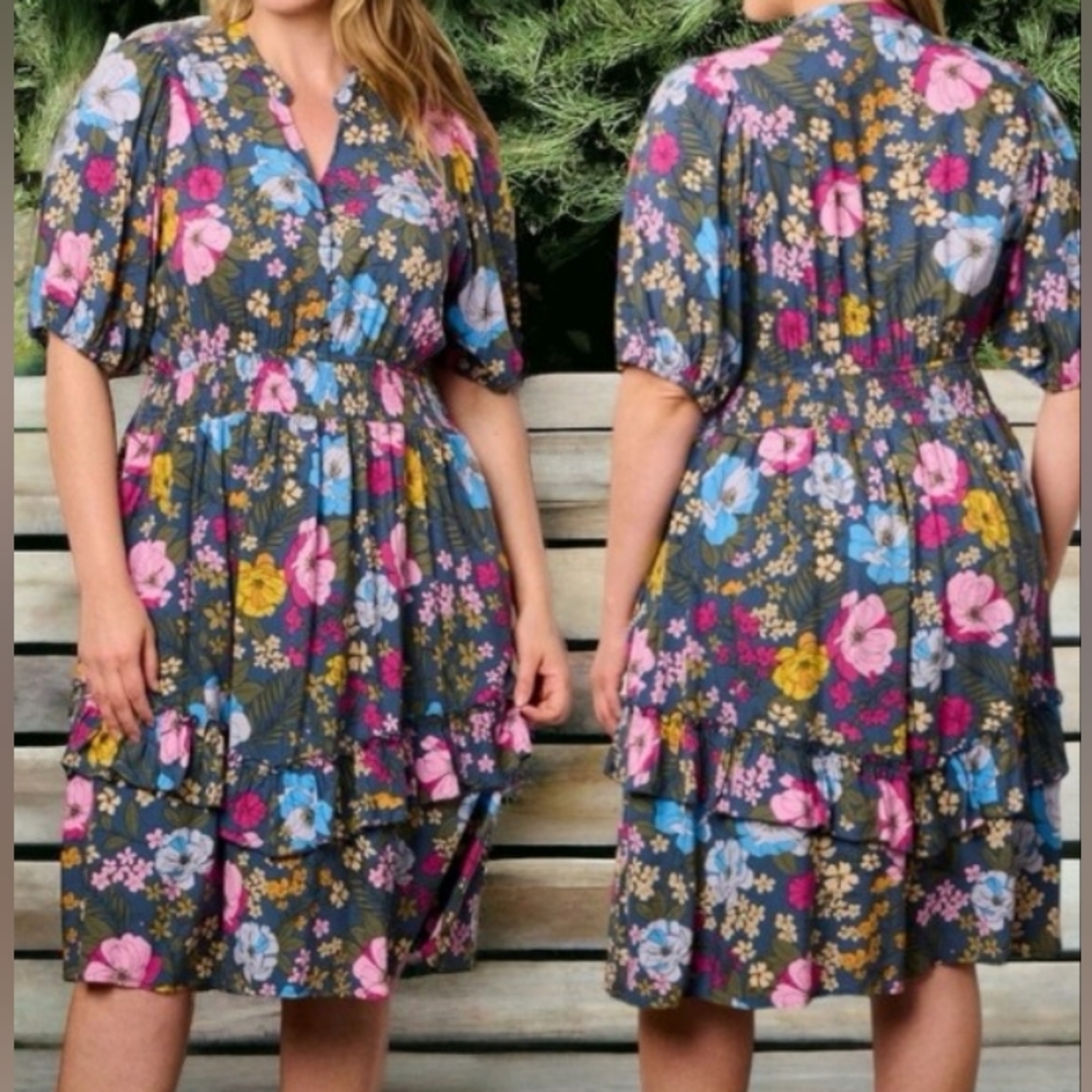 Beautiful Floral Print Dress Size 2X.